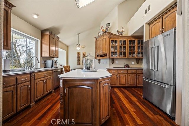 35356 Bonadelle, Madera, CA 93636