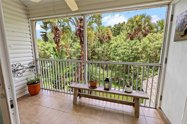 1915 Westminster Circle 17-5, Vero Beach, FL 32966