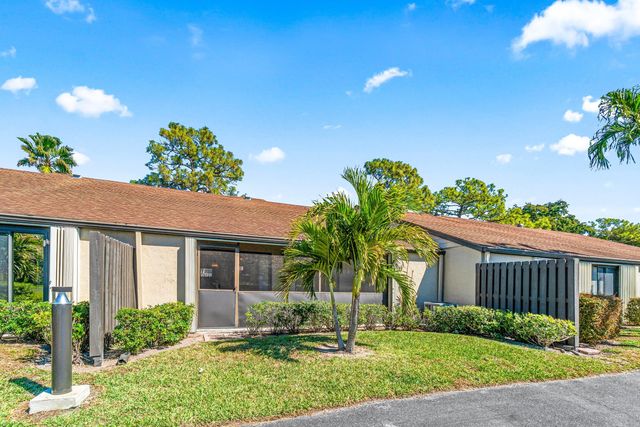 704 Sunny Pine Way C, Greenacres, FL 33415