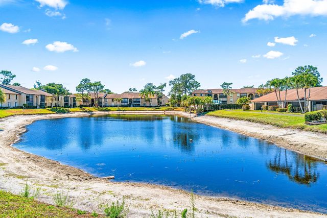 704 Sunny Pine Way C, Greenacres, FL 33415