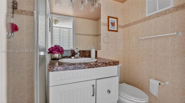 48 Mansfield B 48, Boca Raton, FL 33434