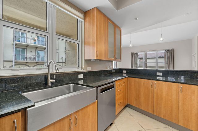 2617 NE 14th Avenue 109, Wilton Manors, FL 33334