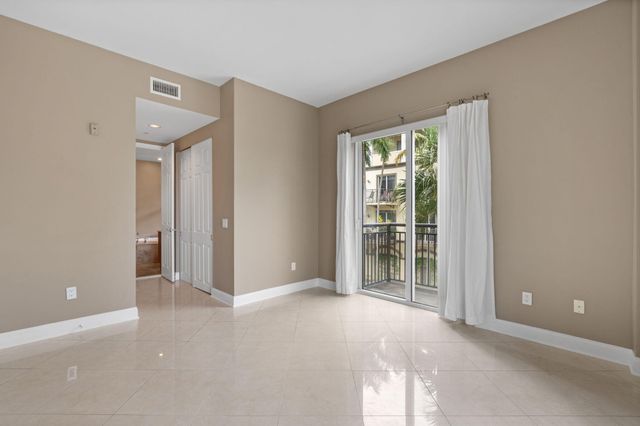2617 NE 14th Avenue 109, Wilton Manors, FL 33334