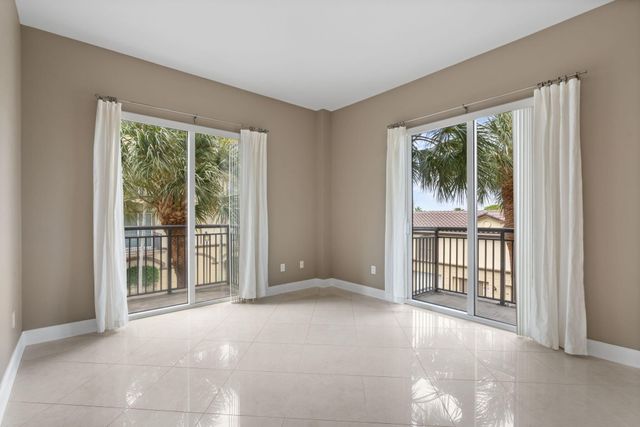 2617 NE 14th Avenue 109, Wilton Manors, FL 33334