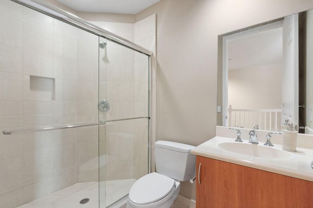 2617 NE 14th Avenue 109, Wilton Manors, FL 33334