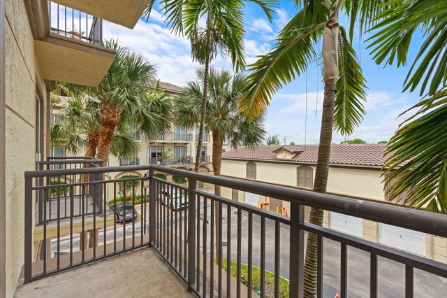 2617 NE 14th Avenue 109, Wilton Manors, FL 33334
