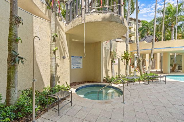 2617 NE 14th Avenue 109, Wilton Manors, FL 33334