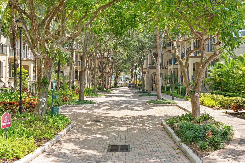 2617 NE 14th Avenue 109, Wilton Manors, FL 33334