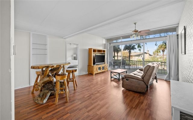 4600 Ocean Dr, Corpus Christi, TX 78412