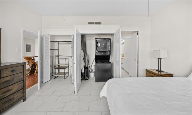 4600 Ocean Dr, Corpus Christi, TX 78412