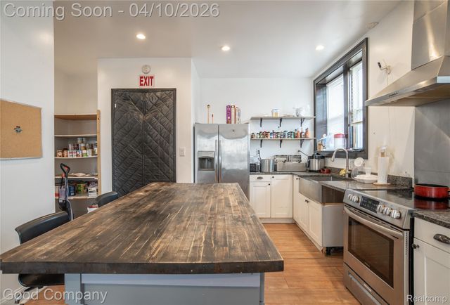 30 Lawrence Street, Detroit, MI 48202