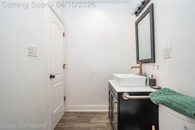 30 Lawrence Street, Detroit, MI 48202