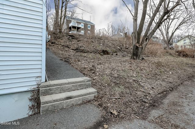 13 Second Street, Coeymans, NY 12045