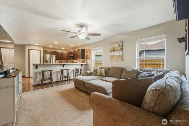 221 Chapelwood Avenue, Walla Walla, WA 99362