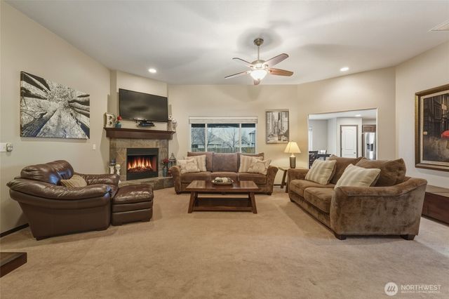 221 Chapelwood Avenue, Walla Walla, WA 99362