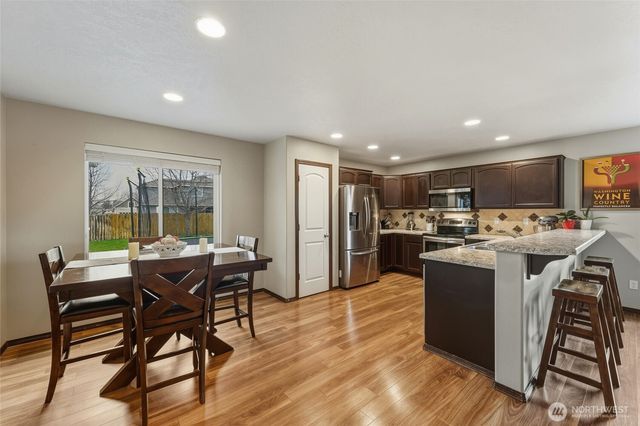 221 Chapelwood Avenue, Walla Walla, WA 99362