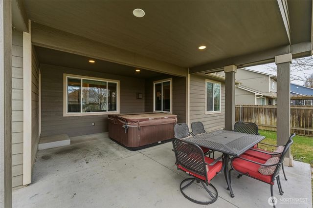 221 Chapelwood Avenue, Walla Walla, WA 99362