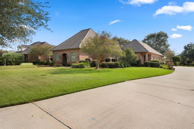 5930 Blue Sage Road, Lake Charles, LA 70605