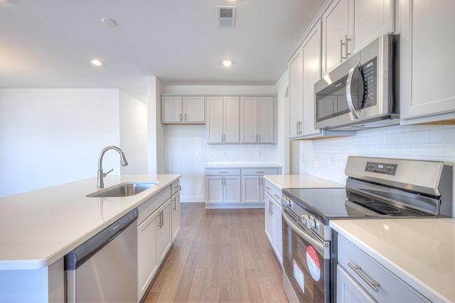 3296 Ventura Ave, White House, TN 37188