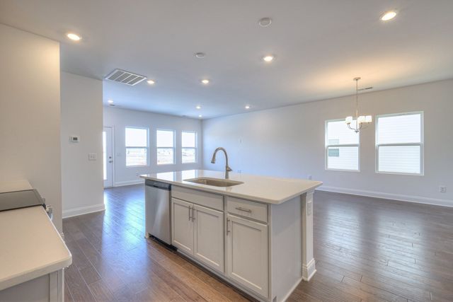 3296 Ventura Ave, White House, TN 37188