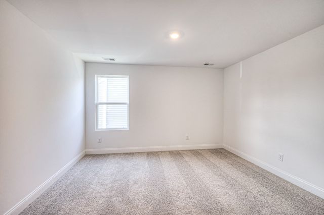 3296 Ventura Ave, White House, TN 37188