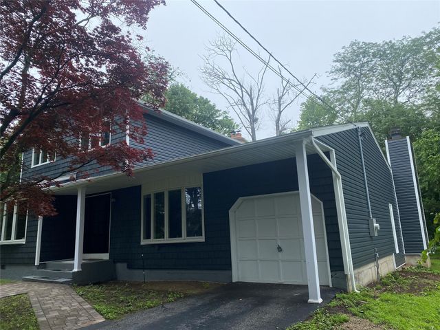 95 Muncie Road, West Babylon, NY 11704