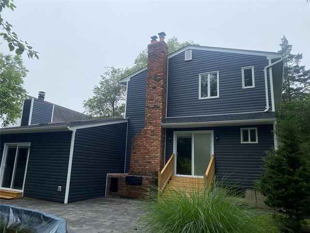 95 Muncie Road, West Babylon, NY 11704