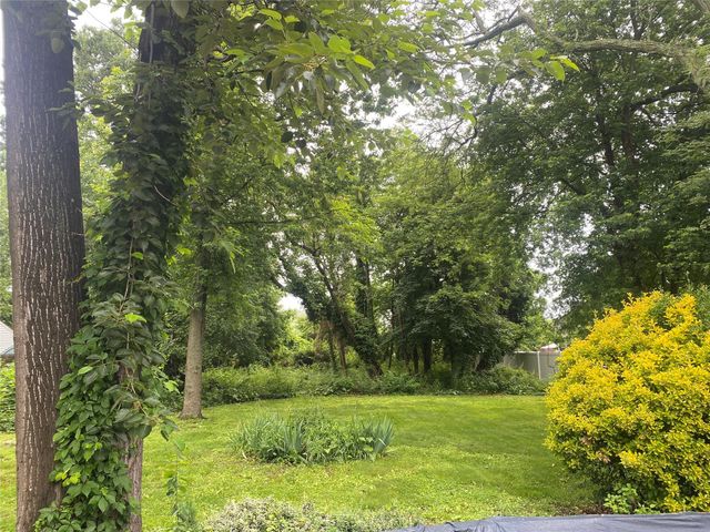 95 Muncie Road, West Babylon, NY 11704
