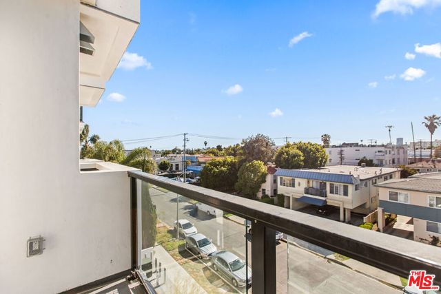 1226 S Bedford Street 301, Los Angeles, CA 90035