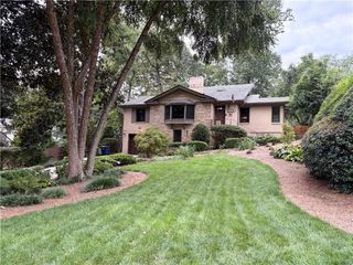 654 Upton NW Road, Atlanta, GA 30318