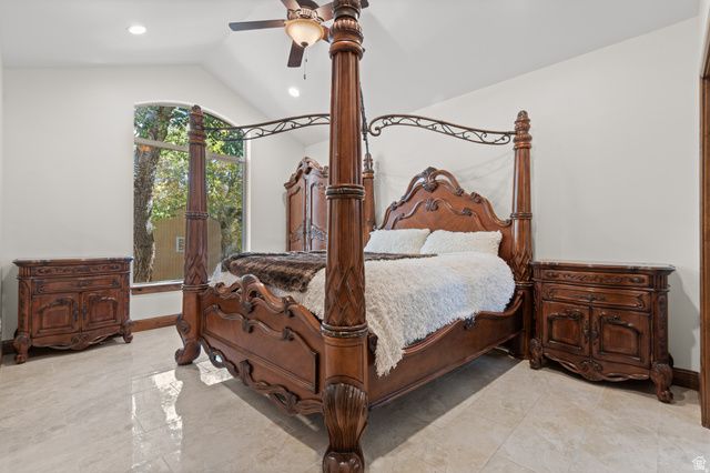 10637 S CRESCENT BEND DR, Sandy, UT 84070