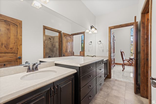 10637 S CRESCENT BEND DR, Sandy, UT 84070