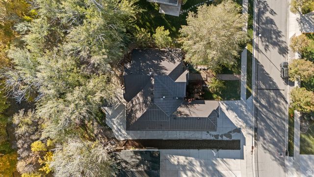 10637 S CRESCENT BEND DR, Sandy, UT 84070