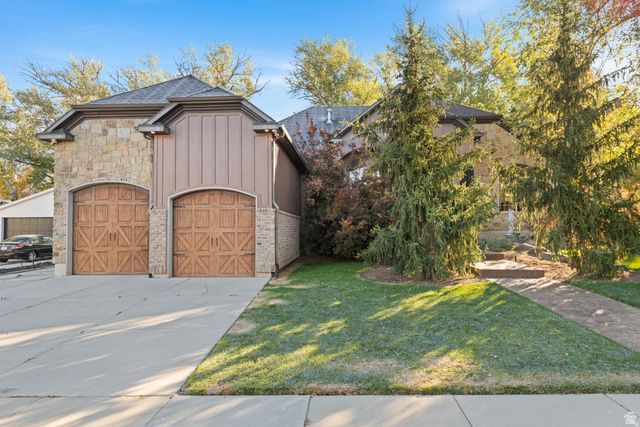 10637 S CRESCENT BEND DR, Sandy, UT 84070