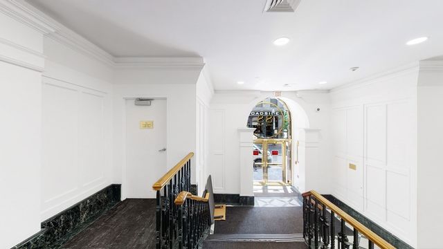 88 Broad St Bsmt, Boston, MA 02110