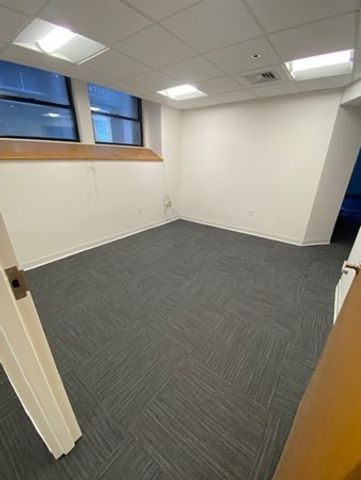 88 Broad St Bsmt, Boston, MA 02110