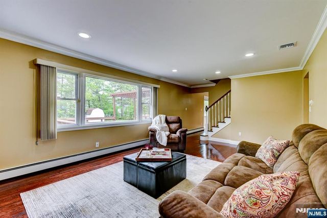 6 Linda Street, Par-troy Hills Twp., NJ 07054