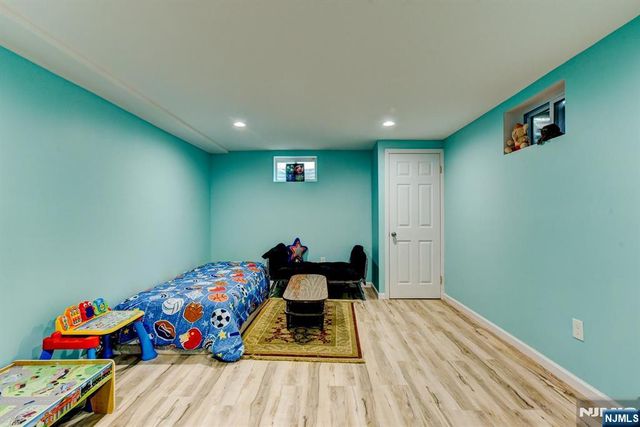 6 Linda Street, Par-troy Hills Twp., NJ 07054