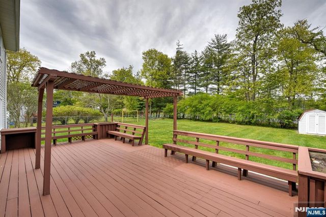 6 Linda Street, Par-troy Hills Twp., NJ 07054