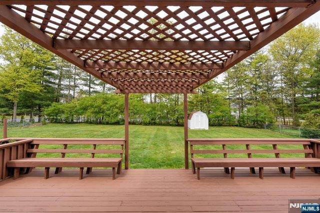 6 Linda Street, Par-troy Hills Twp., NJ 07054