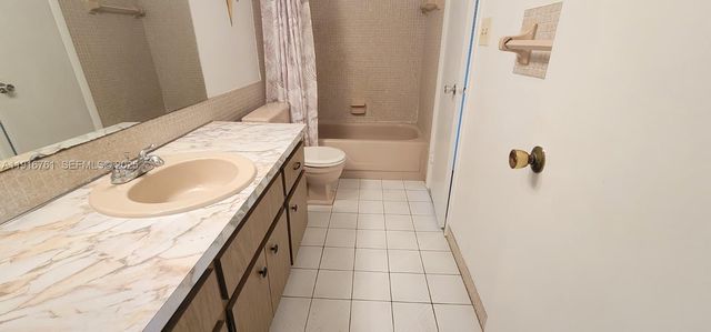 4880 NW 22nd Street 301, Lauderhill, FL 33313