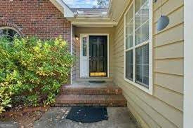 220 Daileys Plantation Drive, Mcdonough, GA 30253