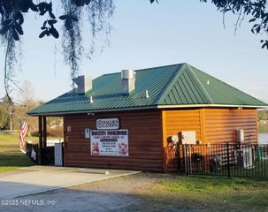 831 HUNTINGTON Road, Crescent City, FL 32112