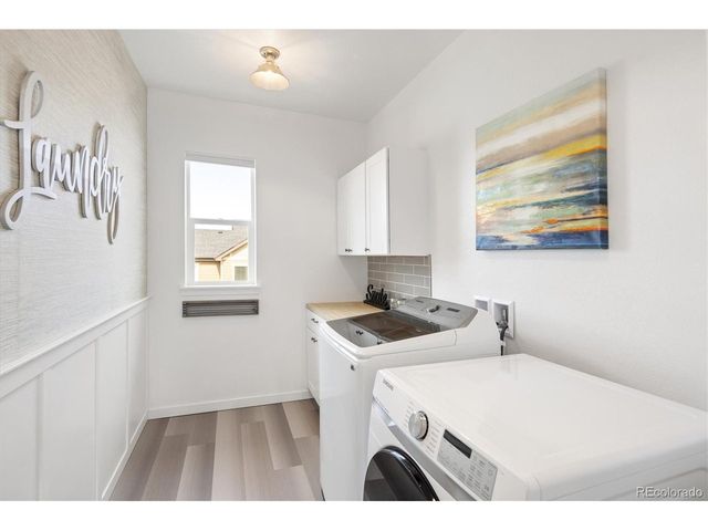 1081 Equinox Ln, Erie, CO 80516