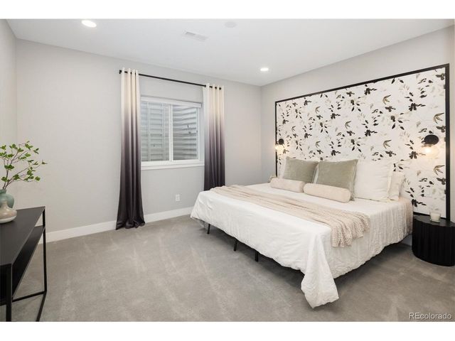 1081 Equinox Ln, Erie, CO 80516
