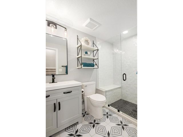 1081 Equinox Ln, Erie, CO 80516