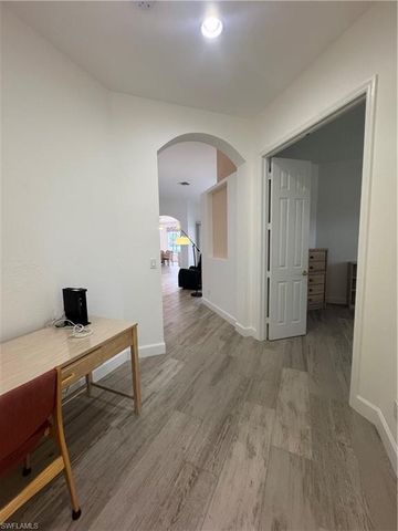 400 Harvard CT, Naples, FL 34104