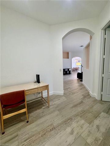 400 Harvard CT, Naples, FL 34104