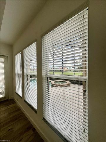 400 Harvard CT, Naples, FL 34104