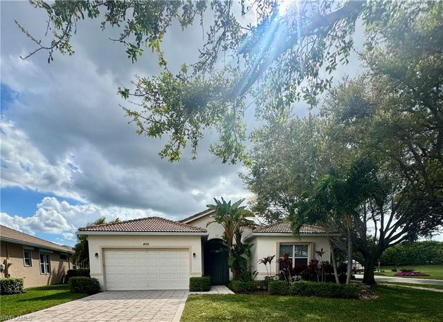 400 Harvard CT, Naples, FL 34104